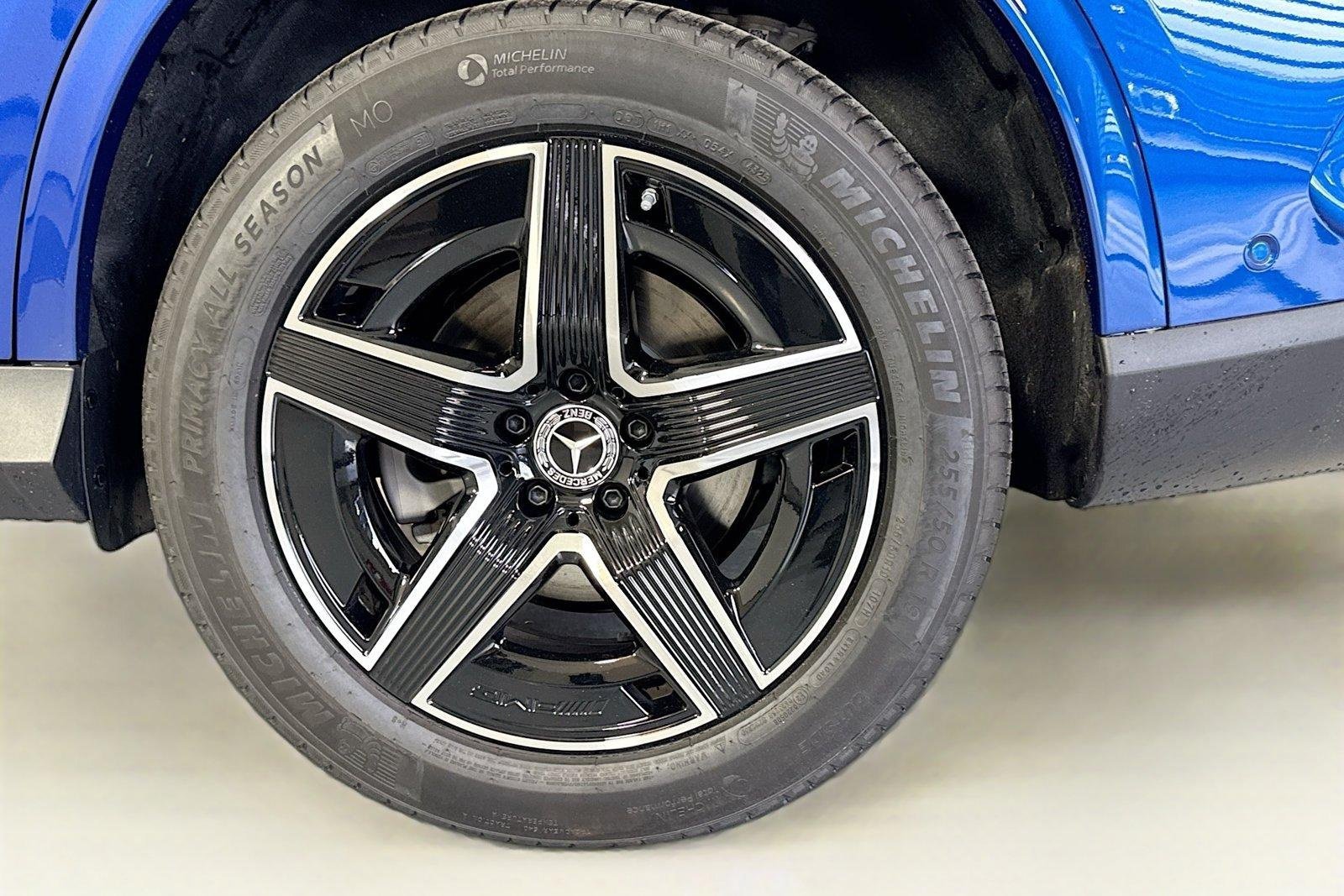 New 2026 Starling Blue Metallic Mercedes-Benz GLC 300 image 9