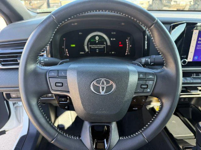 Certified Used 2025 ICE CAP Toyota SE image 43