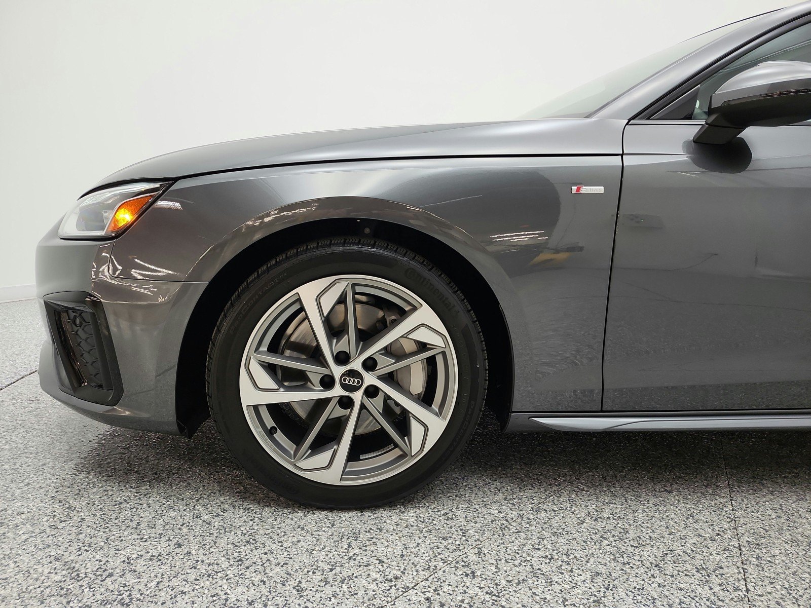Used 2025 Daytona Gray Pearl Effect Audi S line Premium 45 TFSI quattro image 21