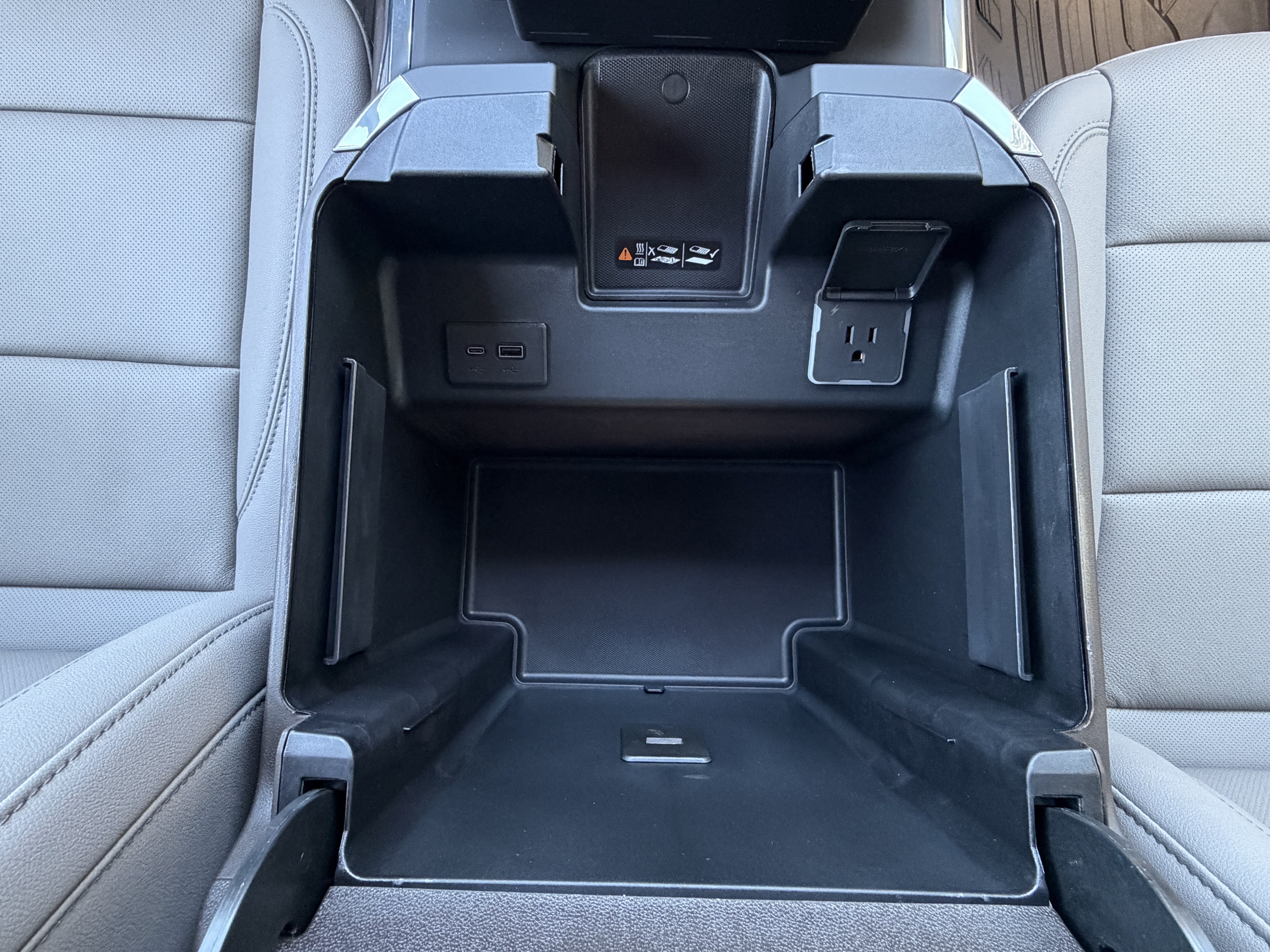 New 2026 Summit White GMC SLT image 28