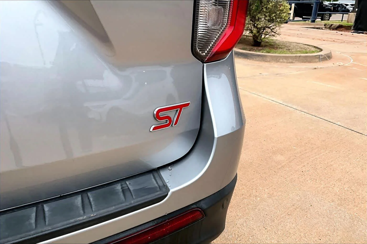 Used 2020 Iconic Silver Ford ST image 10