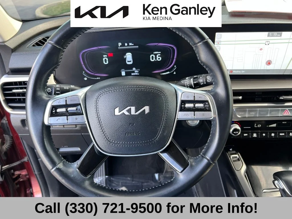 Used 2024 Red Kia S image 34