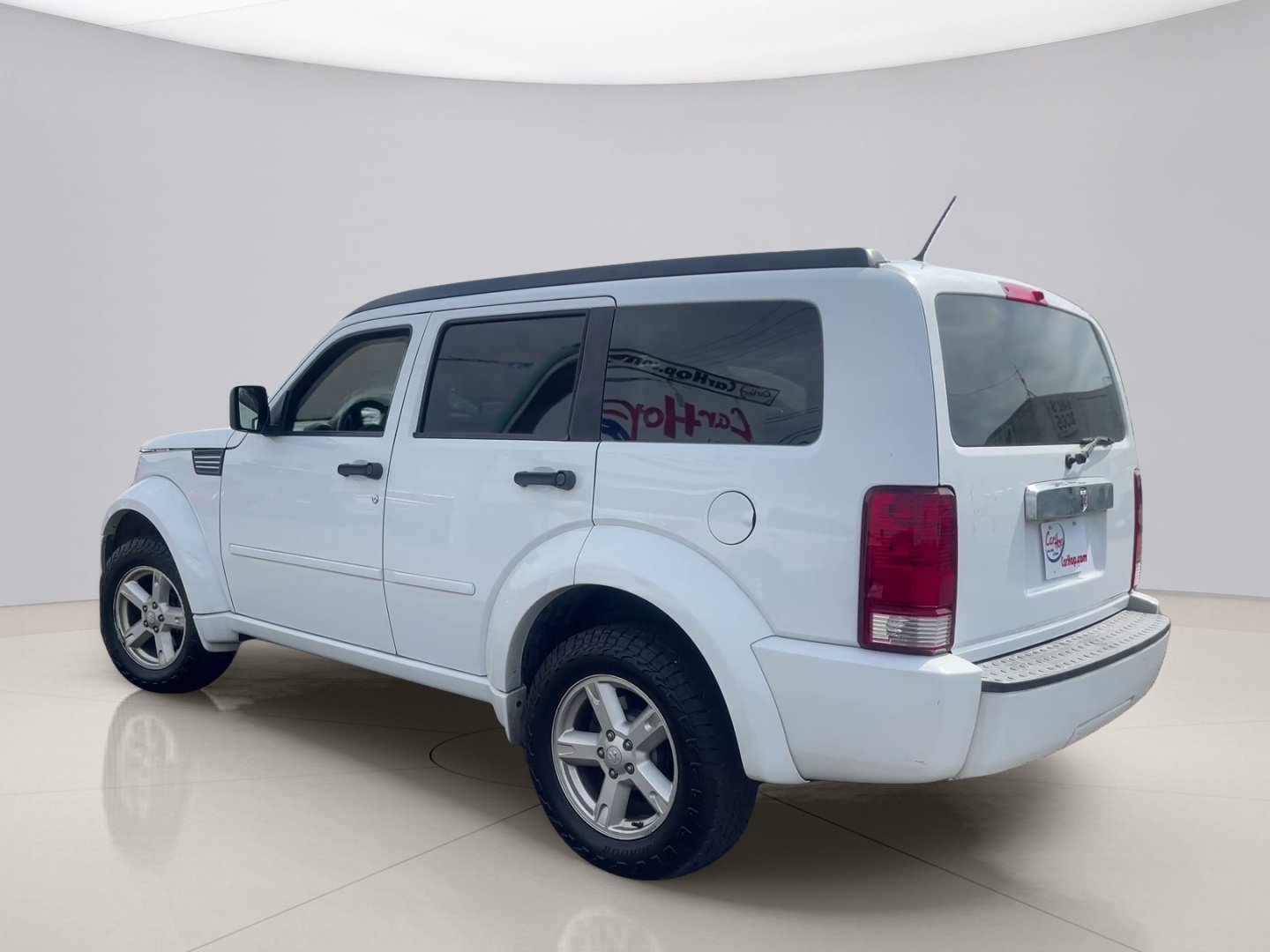 Used 2011 White Dodge SXT 4WD image 3