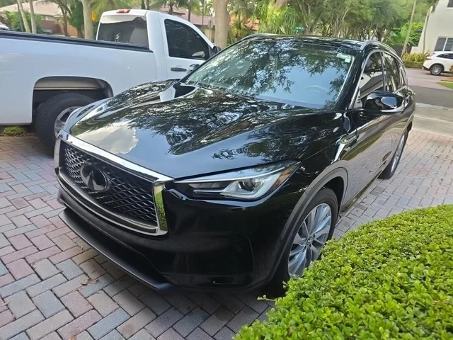 2023 INFINITI QX50 LUXE