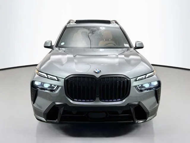Used 2026 Gray BMW xDrive40i image 2