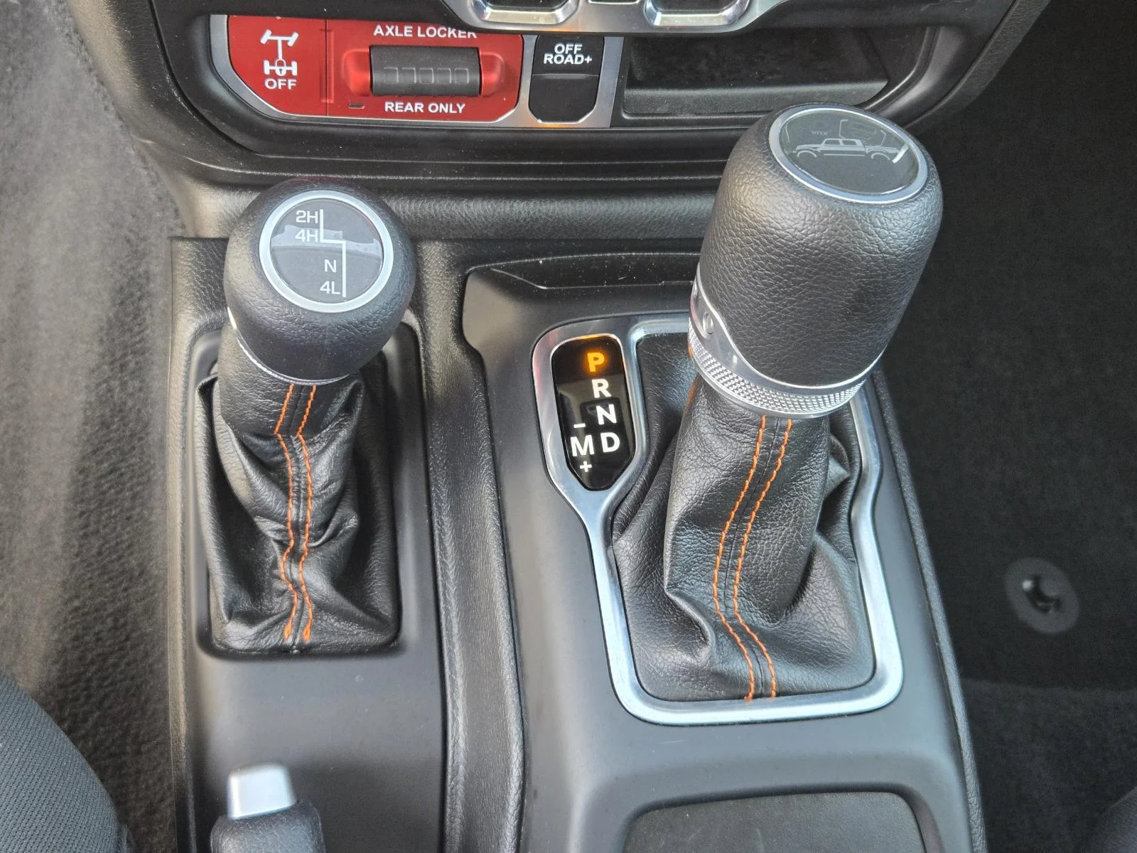 2021 Jeep Gladiator Mojave - Photo 15