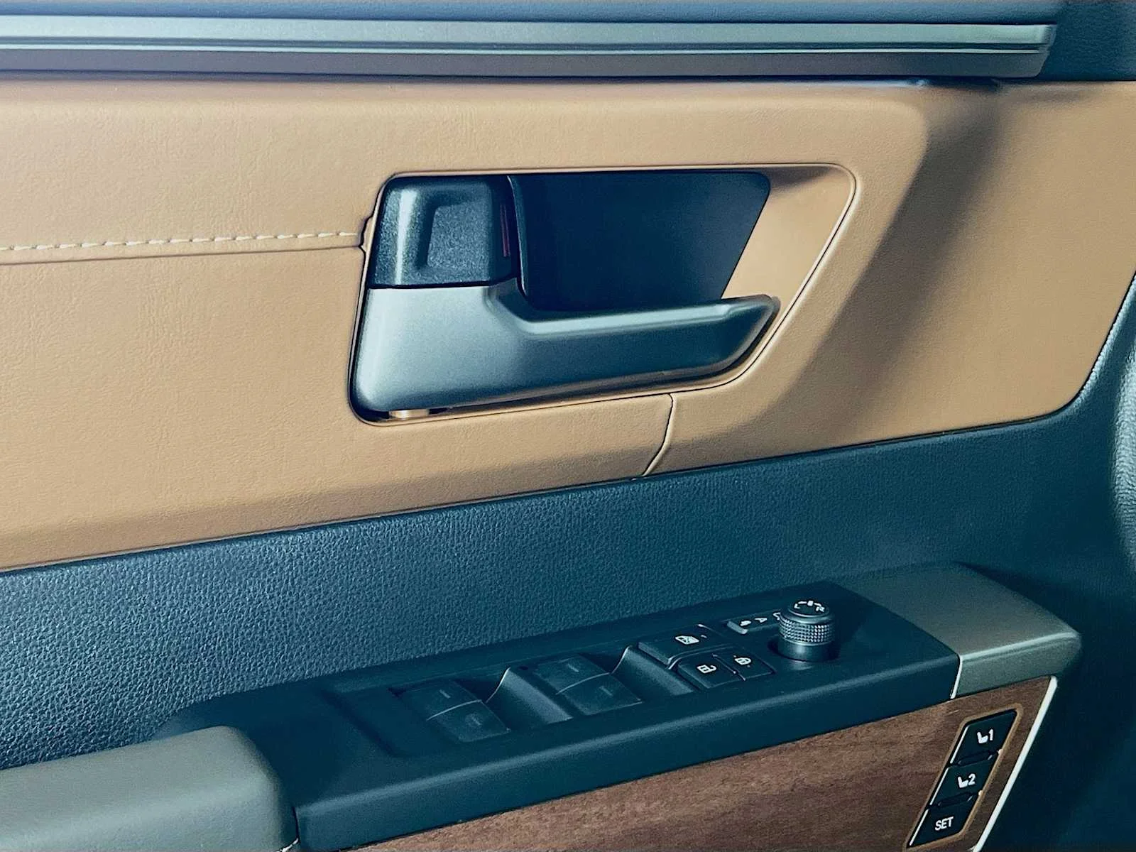 2026 Toyota Tundra 1794 Edition - Photo 17