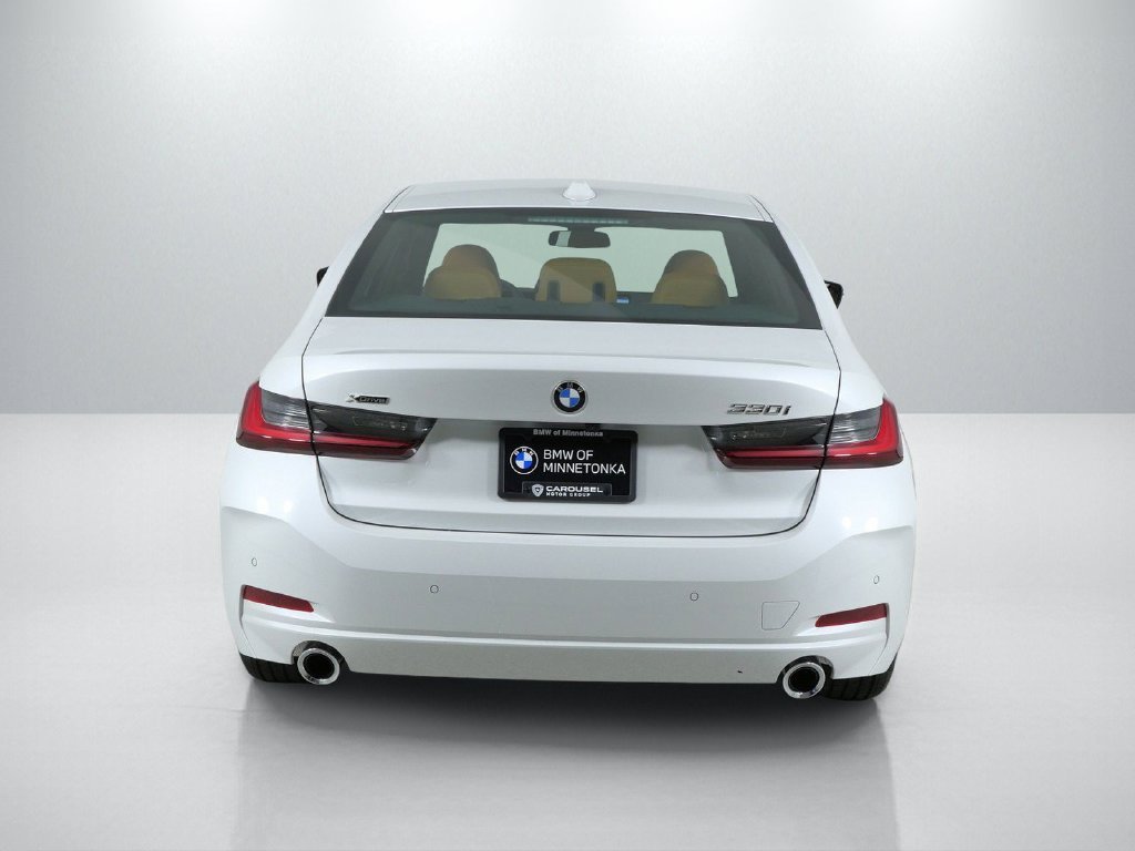New 2026 Mineral White Metallic BMW 330i xDrive image 10