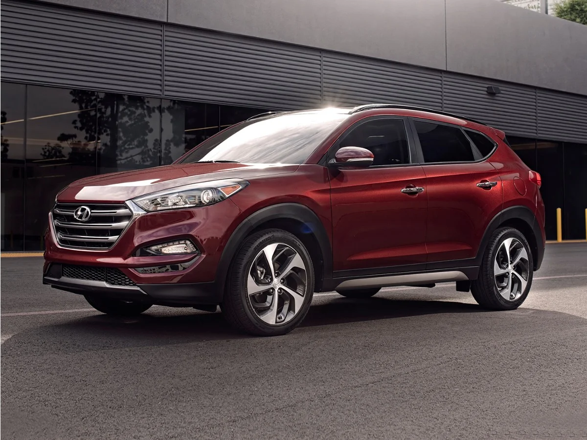 Used 2016 Red Hyundai Limited image 1
