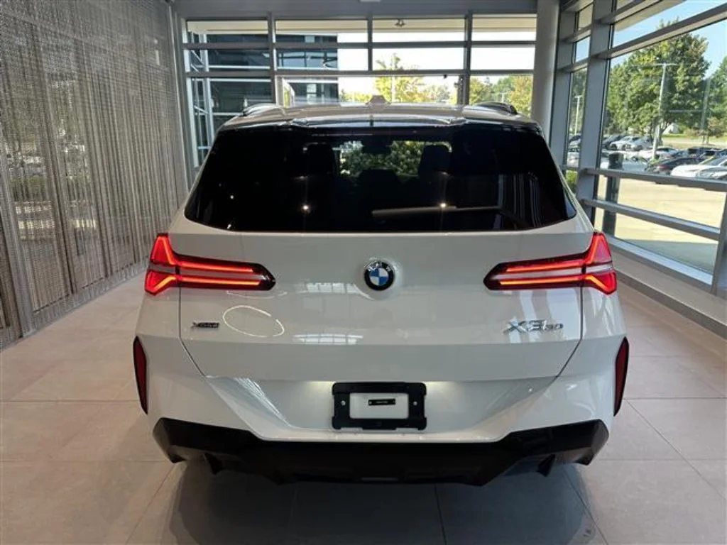 New 2026 Alpine White BMW 30 xDrive image 5