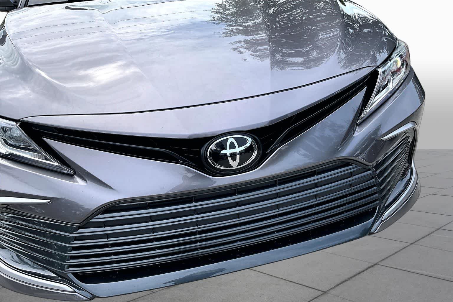 Used 2023 Predawn Gray Mica Toyota LE image 30