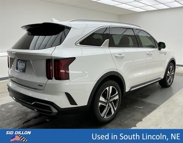 Used 2023 Snow White Pearl Kia SX Prestige image 4