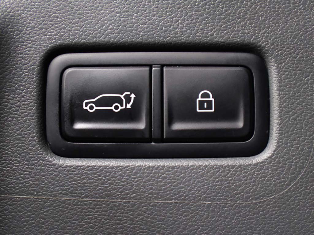 Used 2024 Gray Hyundai SE image 16