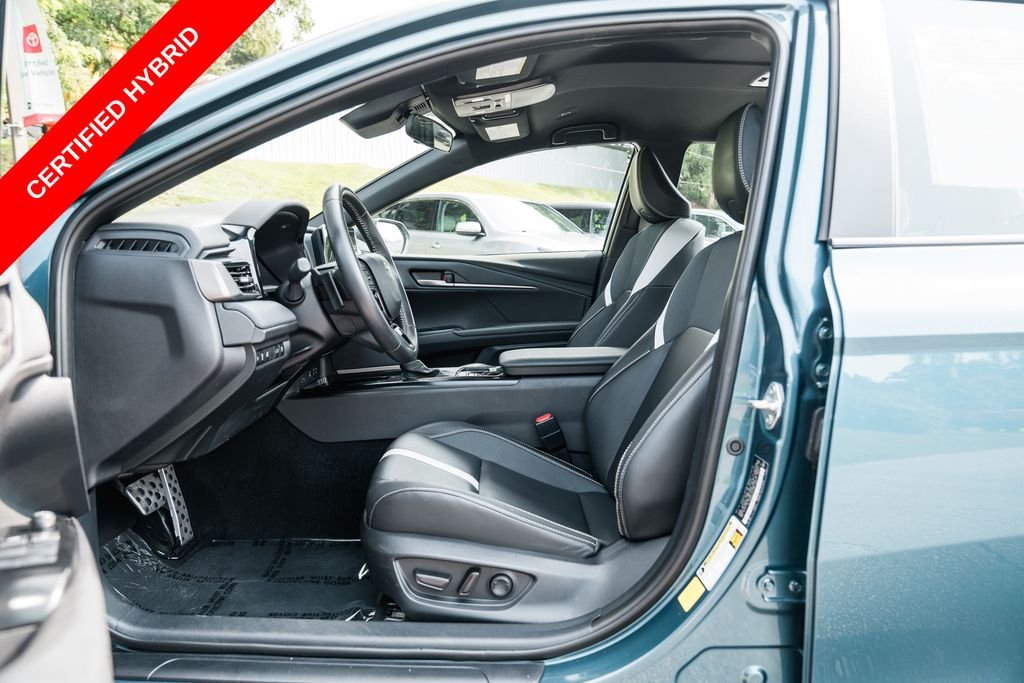 Used 2025 Ocean Toyota SE image 23