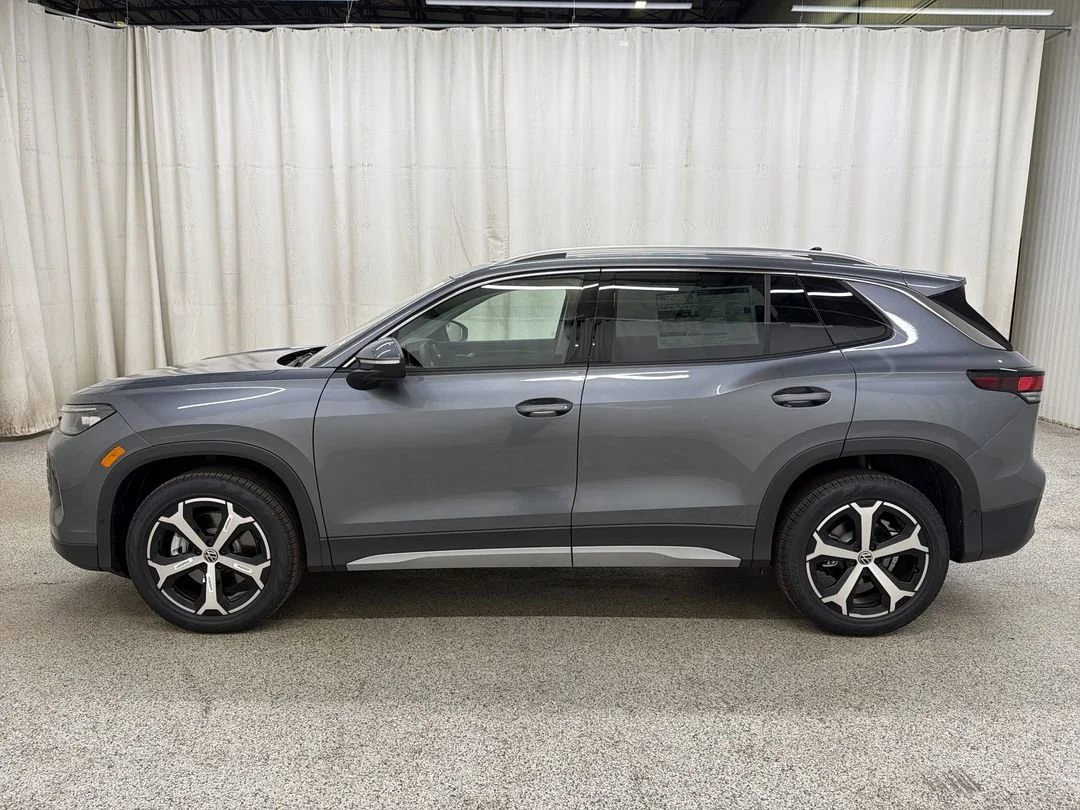 New 2026 Platinum Gray Metallic Volkswagen SE image 6