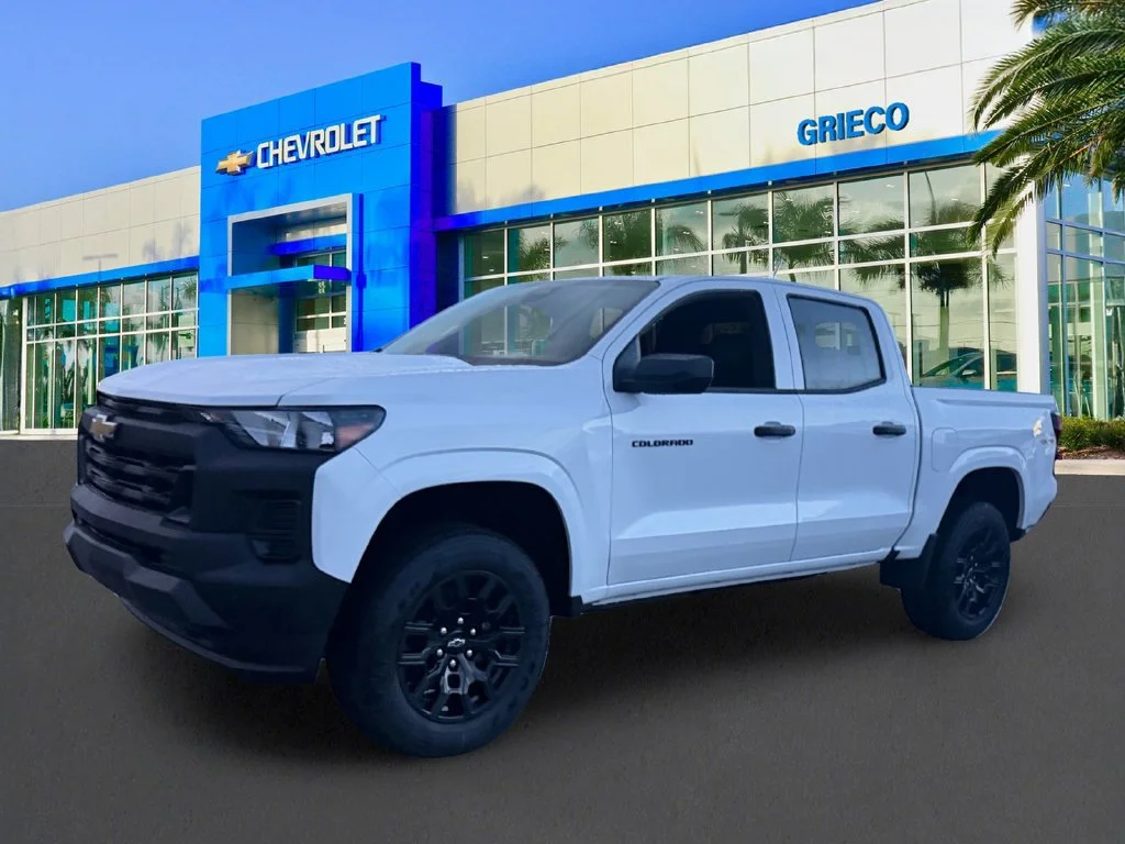 New 2026 Summit White Chevrolet WT image 3
