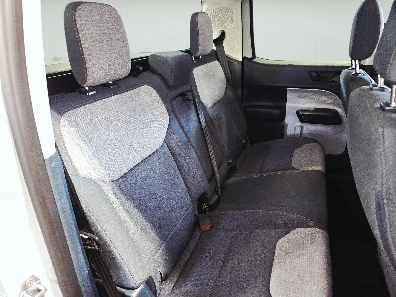 Used 2024 Cactus Gray Ford XLT image 33
