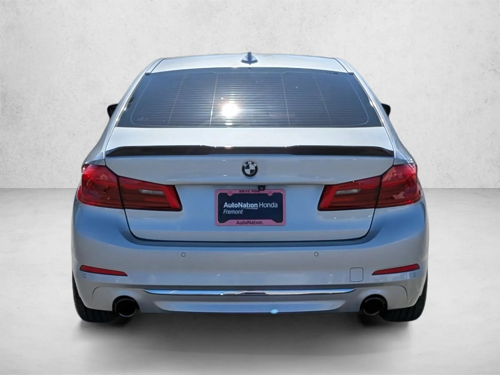 Used 2018 Glacier Silver Metallic BMW 530i image 7