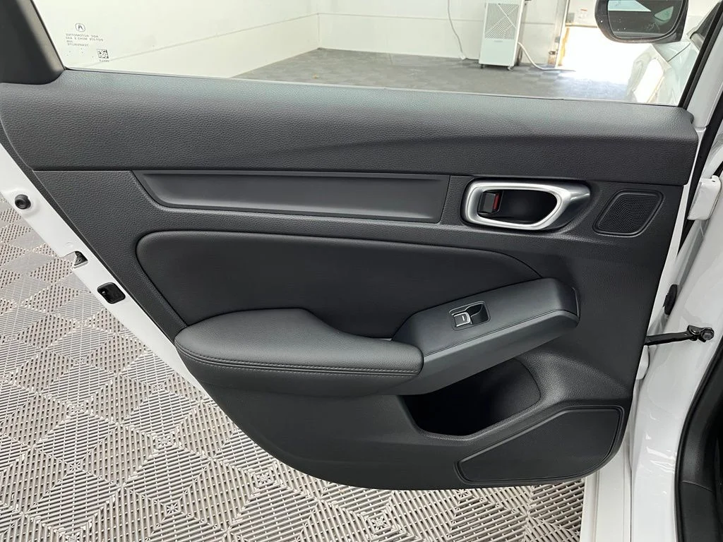Used 2023 White Acura Base image 35