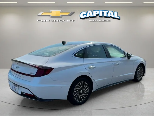 Used 2023 White Hyundai Limited image 5