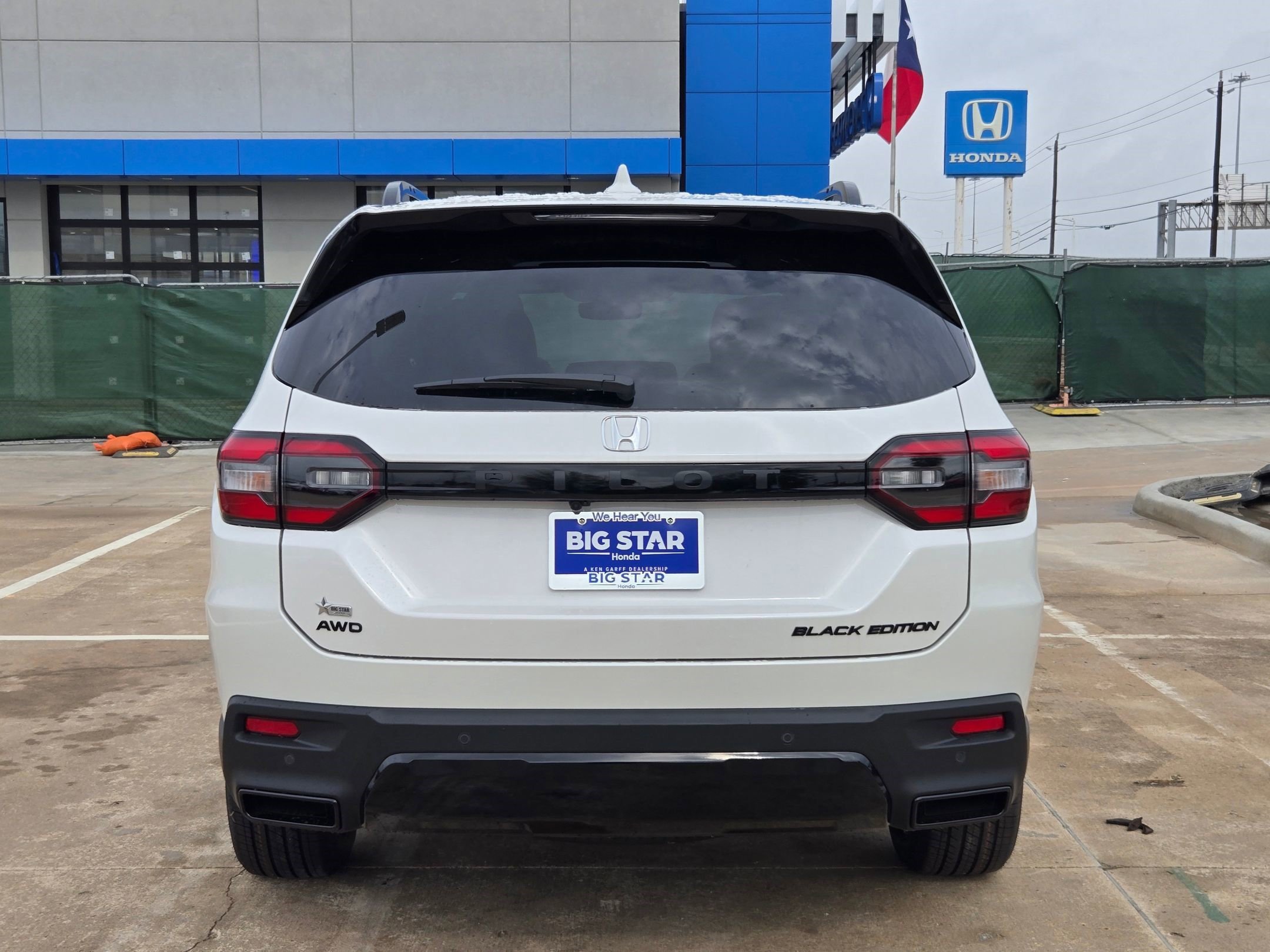 New 2026 Platinum White Pearl Honda Black Edition image 5