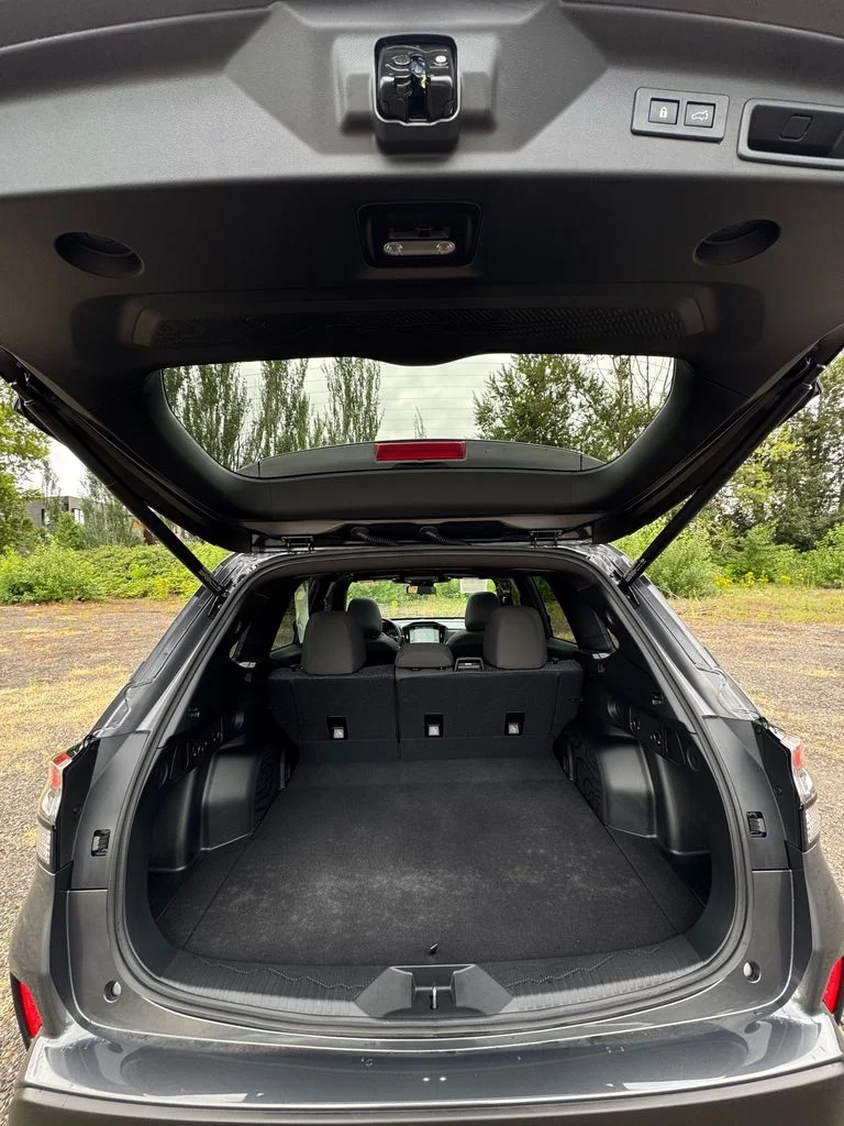 Used 2025 Magnetite Gray Metallic Subaru Premium image 9