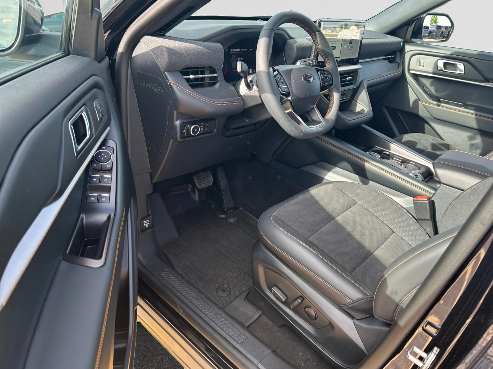 New 2026 Agate Black Metallic Ford Tremor image 13