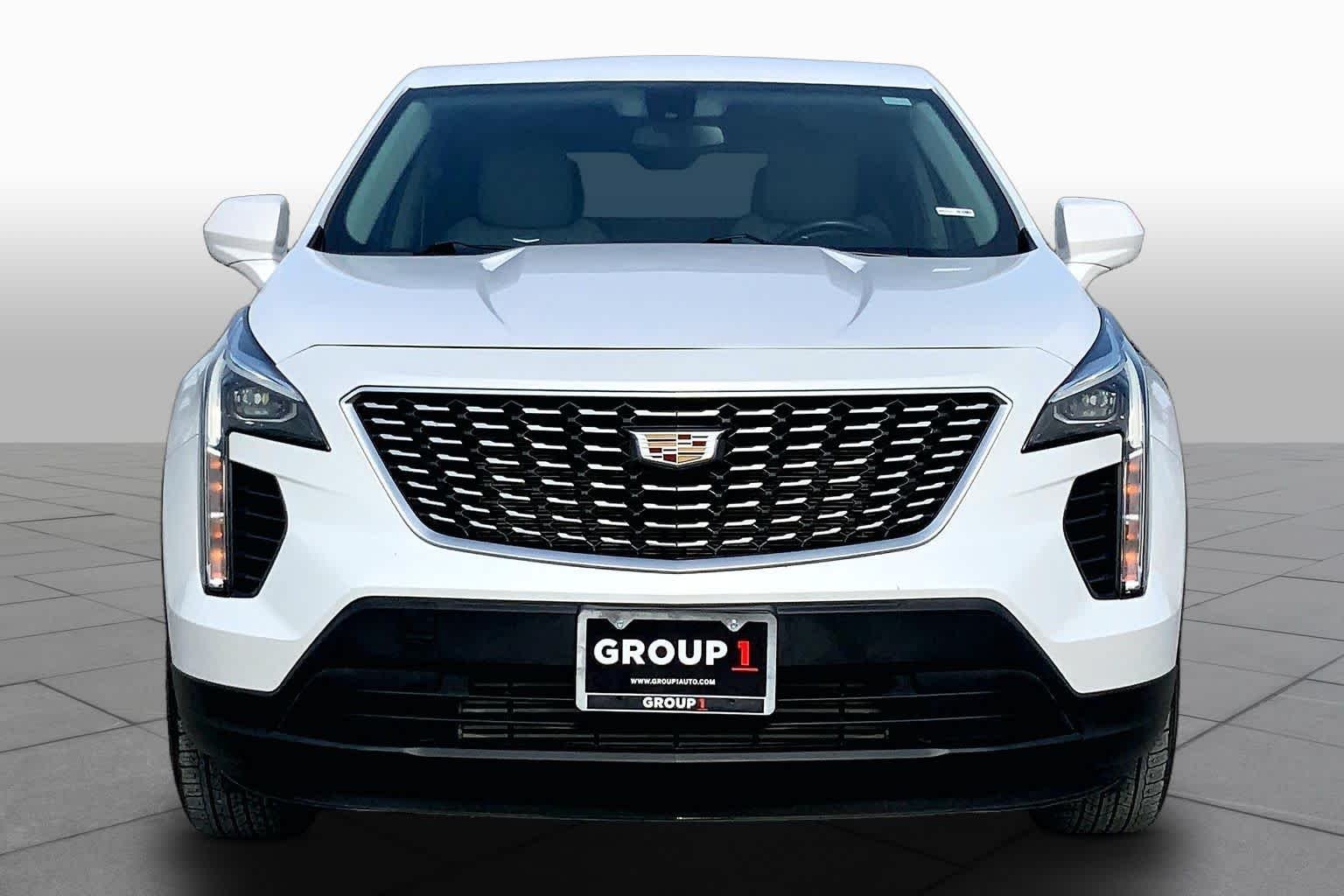 Used 2019 Crystal White Tricoat Cadillac FWD Luxury image 6