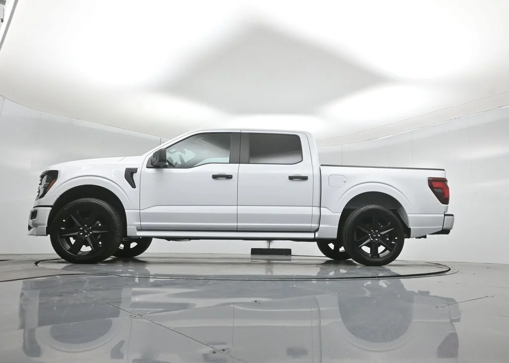 New 2026 Oxford White Ford STX image 7