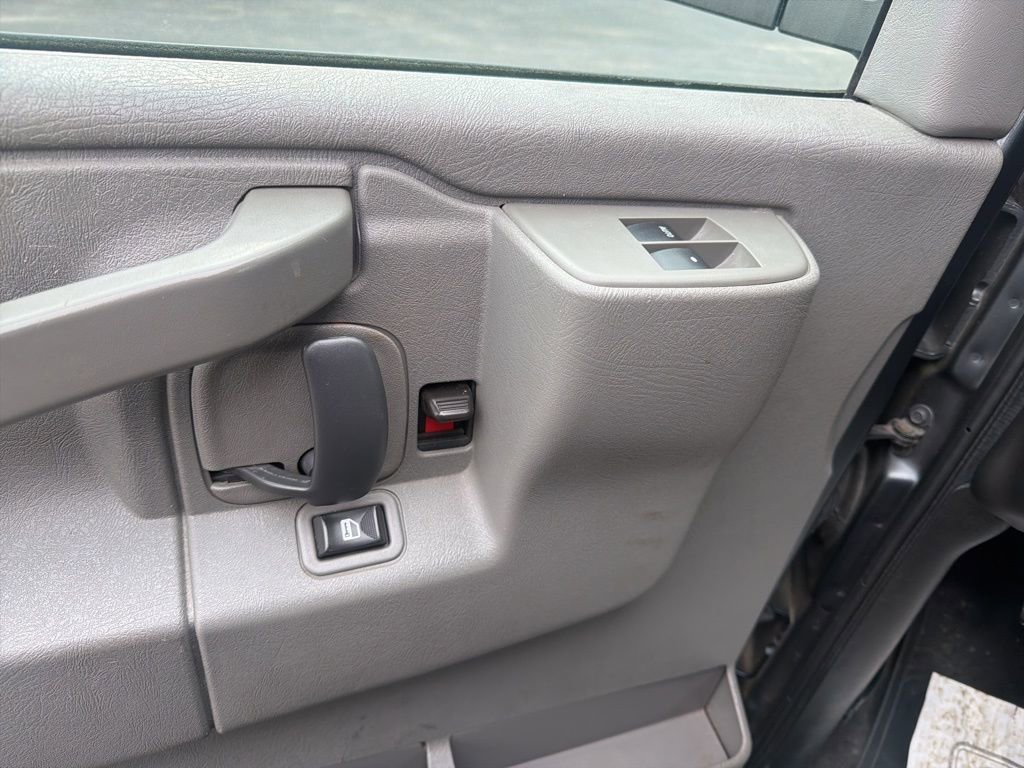 Used 2017 CYBER GRAY METALLIC Chevrolet LT image 10
