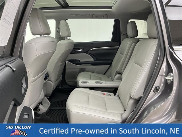 Certified Used 2018 Predawn Gray Mica Toyota Limited Platinum image 19