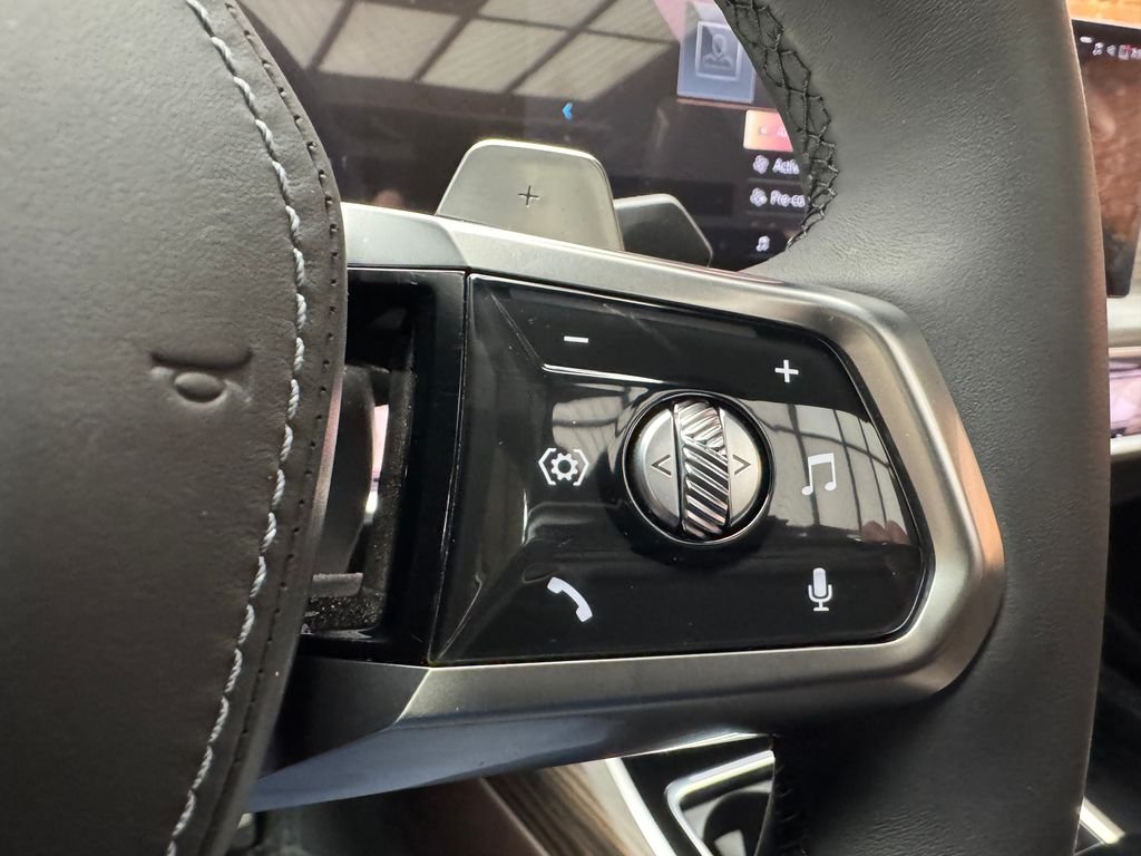 2025 BMW 7 Series 760i - Photo 20