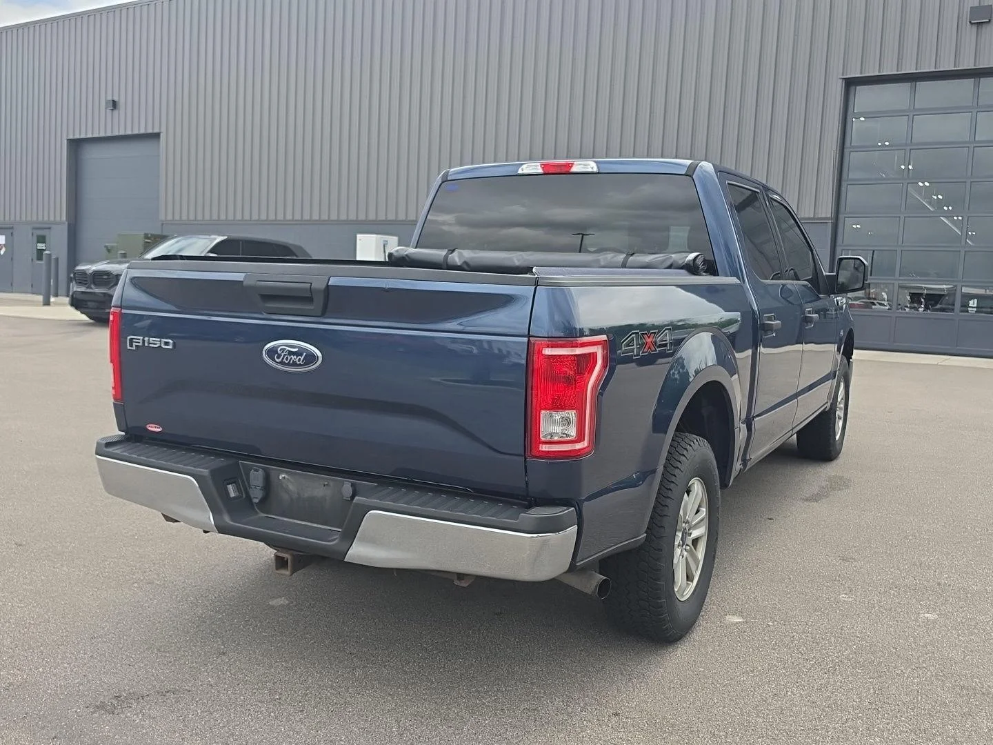 Used 2017 Blue Jeans Ford XLT image 3