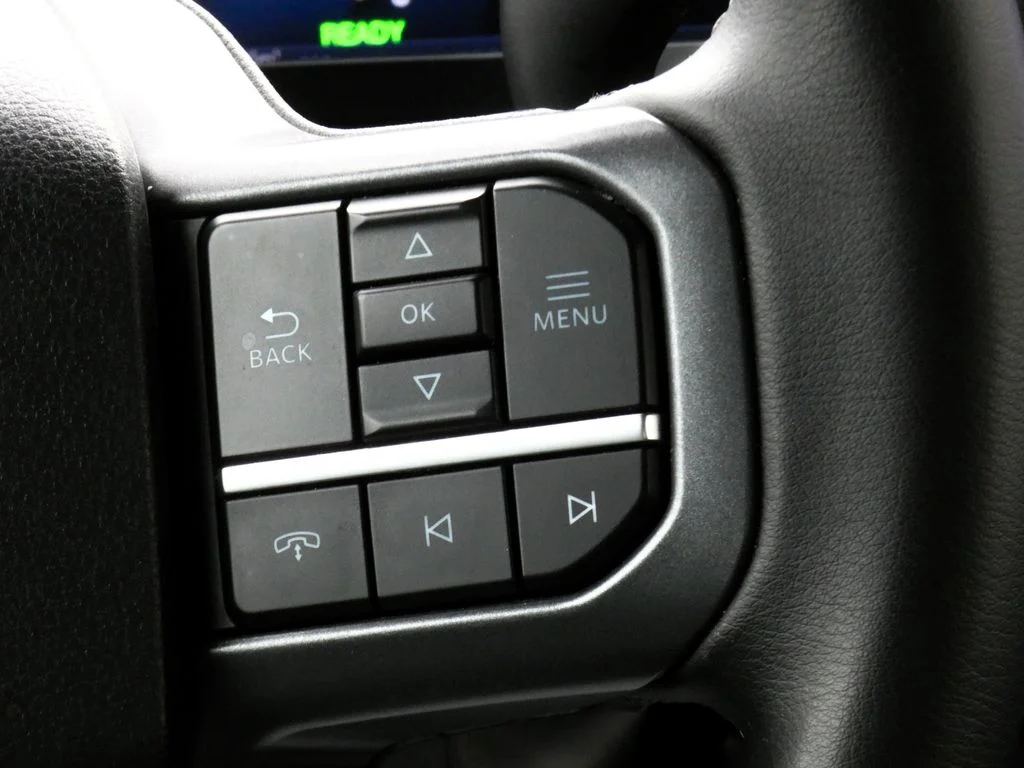 Used 2025 Silver Ford XLT image 14