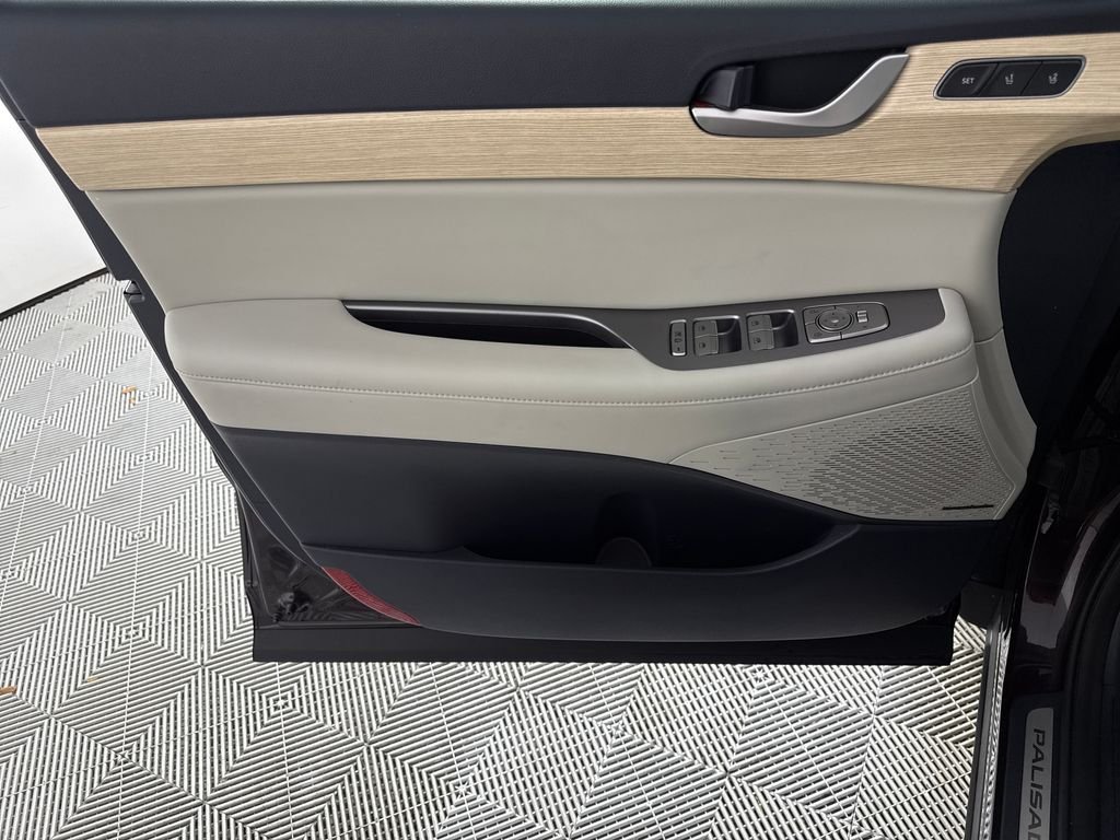 2024 Hyundai Palisade Limited - Photo 12
