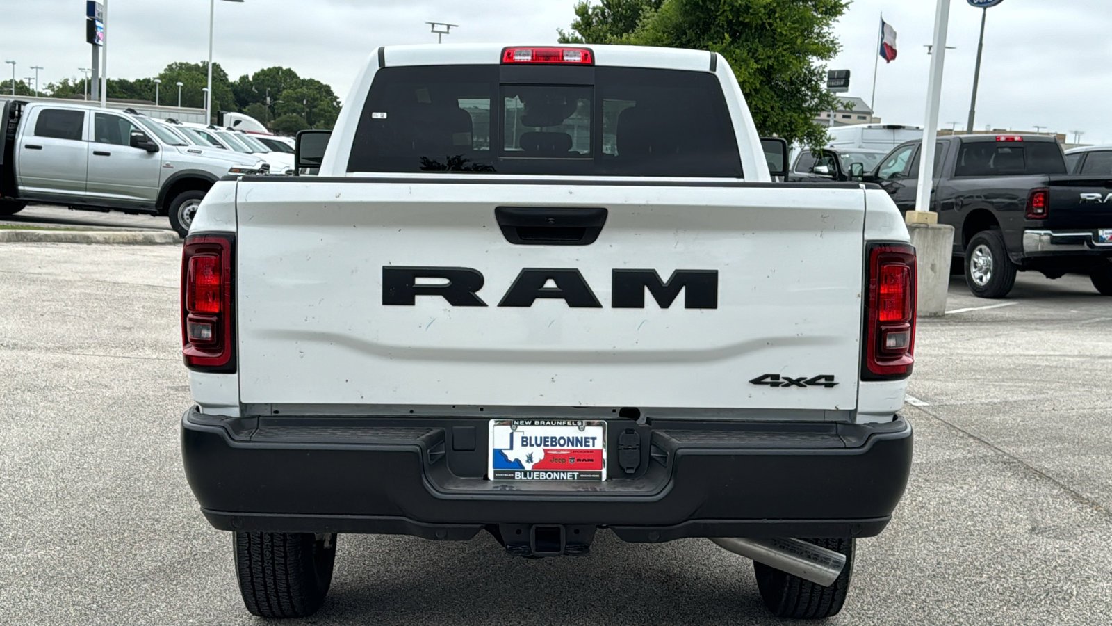 New 2026 Bright White Clear-Coat Exterior Paint RAM Tradesman image 6