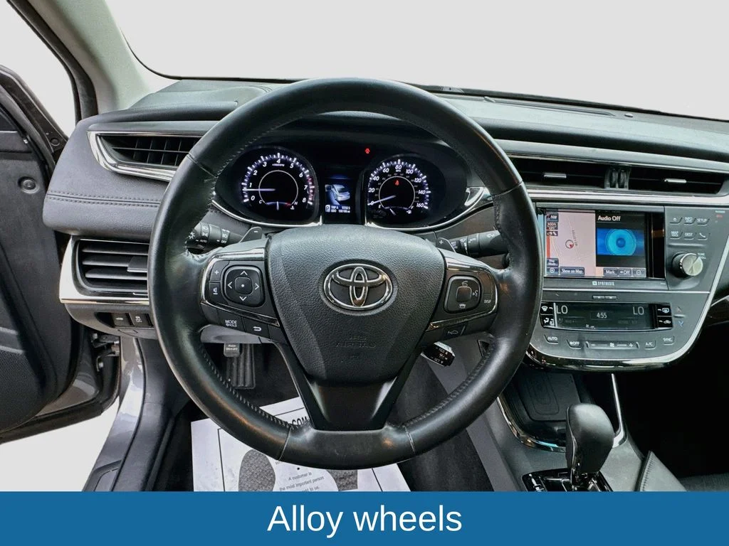 Used 2013 Gray Toyota XLE image 12