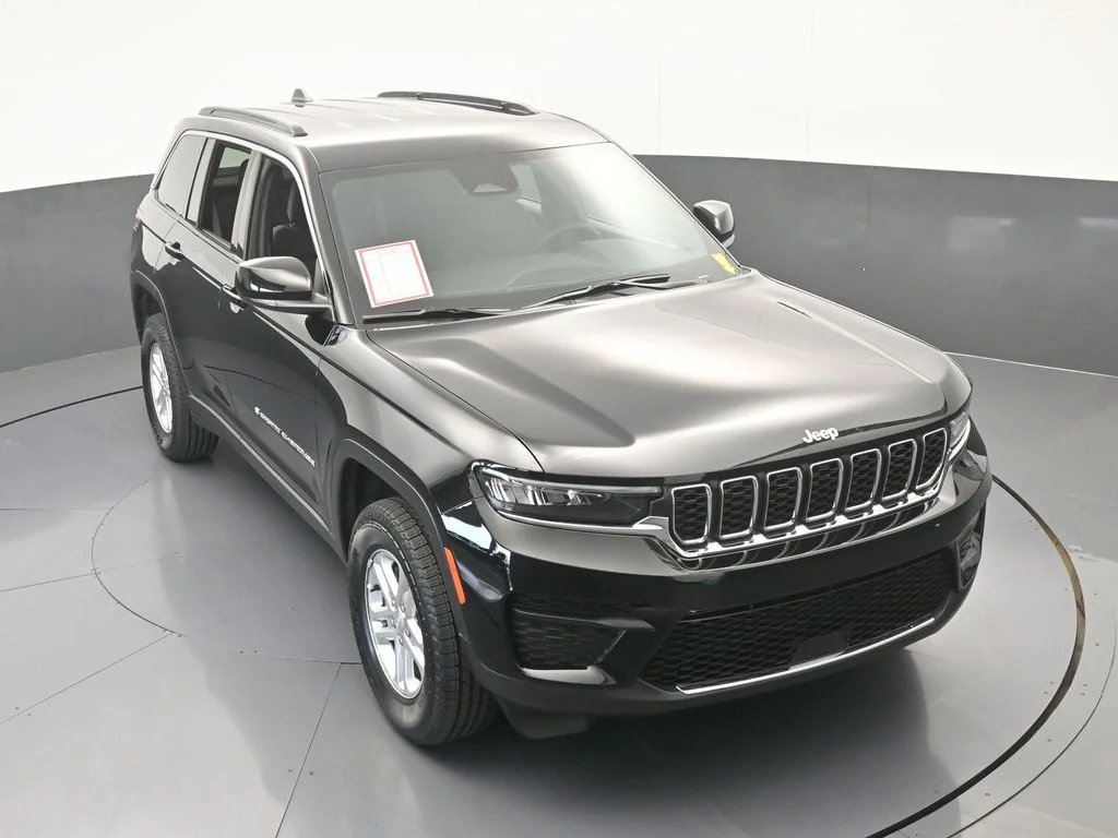 2025 Jeep Grand Cherokee Laredo - Photo 51