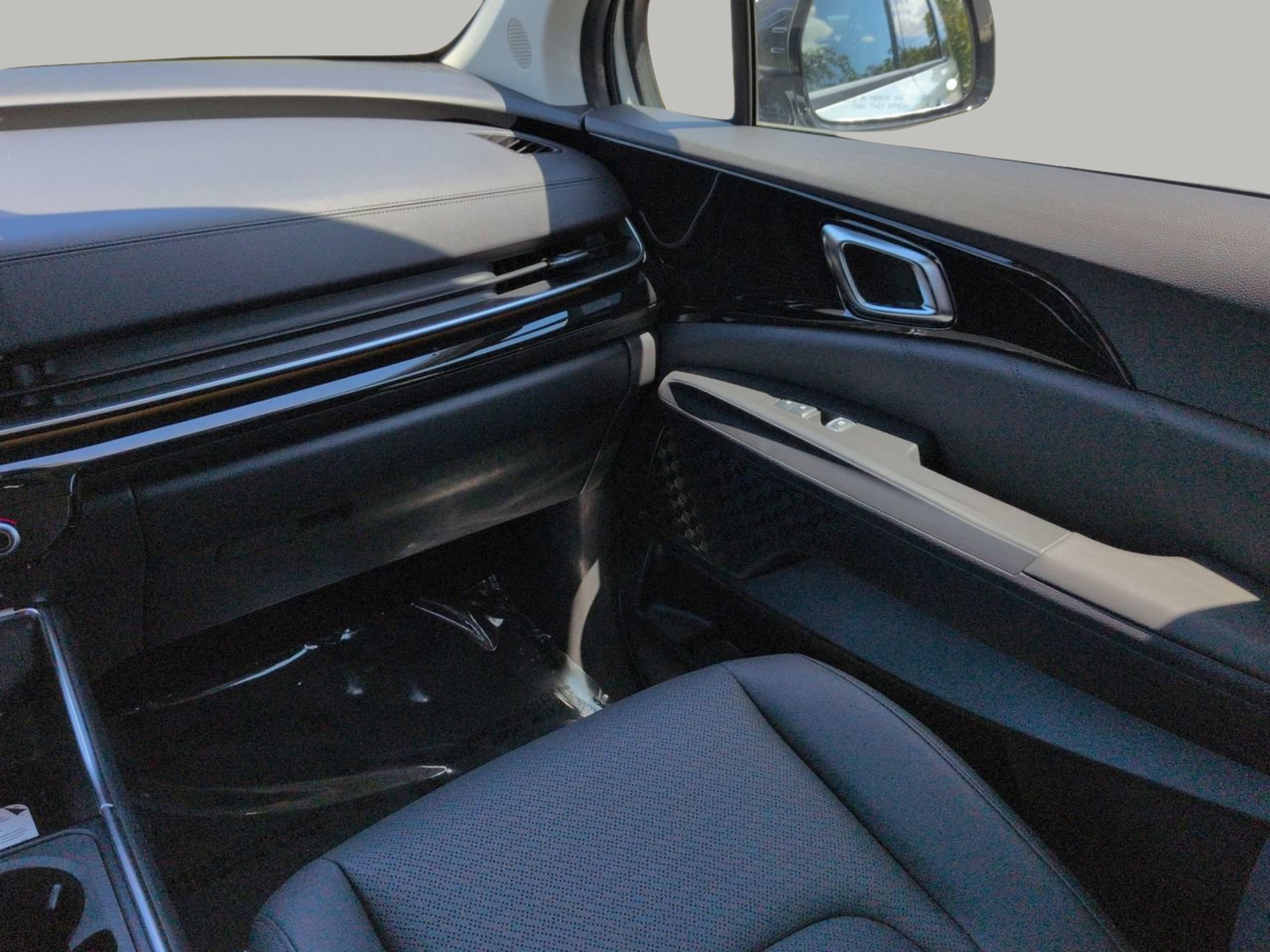 New 2027 Ivory Silver Kia SX Prestige image 21