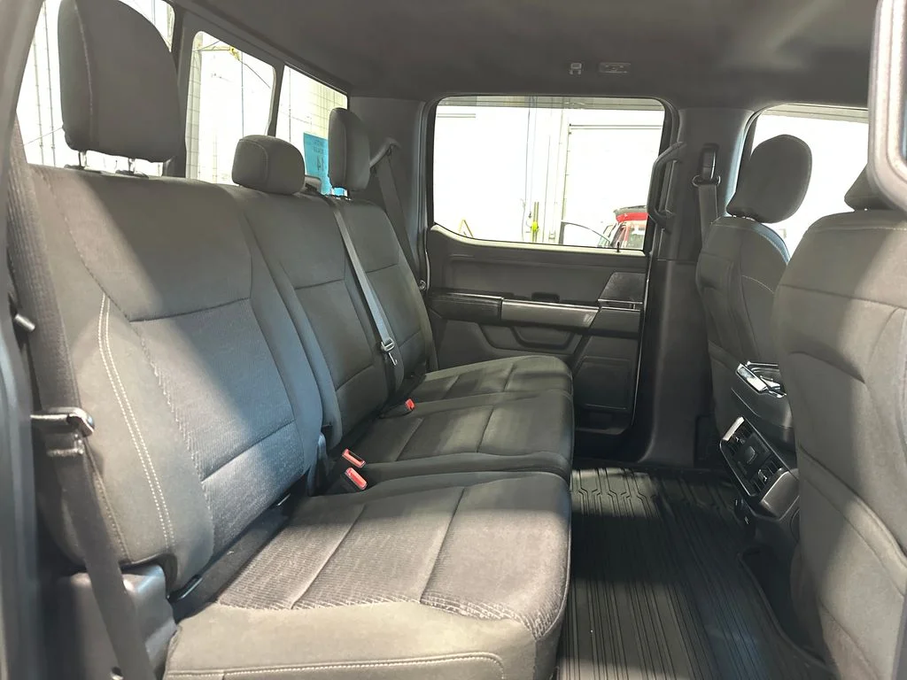 Used 2023 White Ford XLT image 32