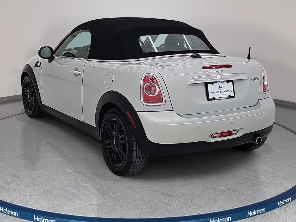Used 2014 Silver MINI Base image 8