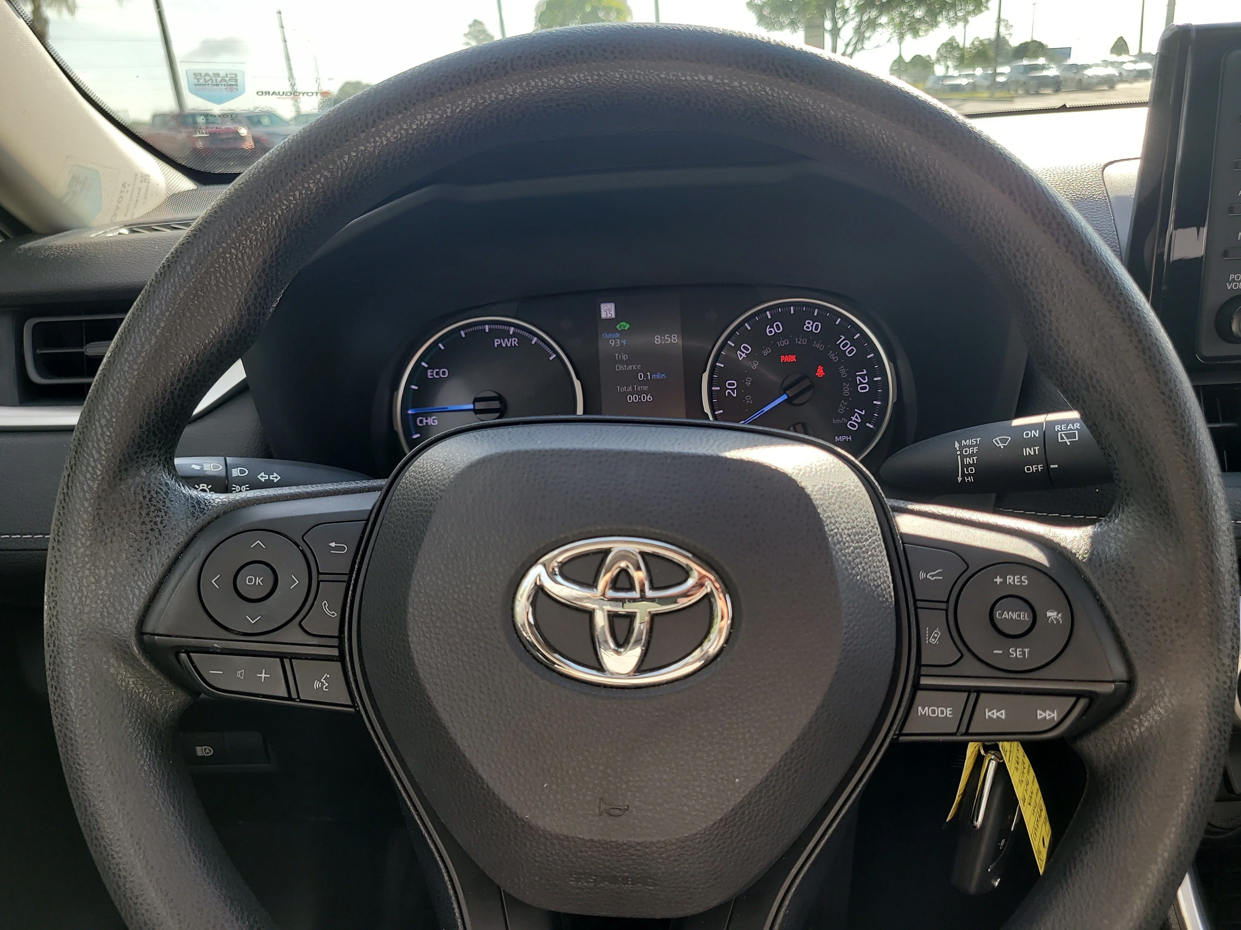 Used 2022 White Toyota Hybrid LE image 26