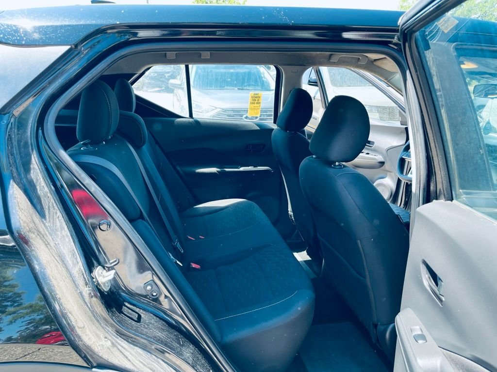 Used 2021 Black Nissan S image 21