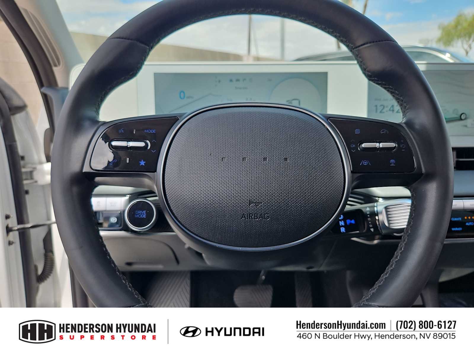 Used 2024 Atlas White Hyundai SEL image 22