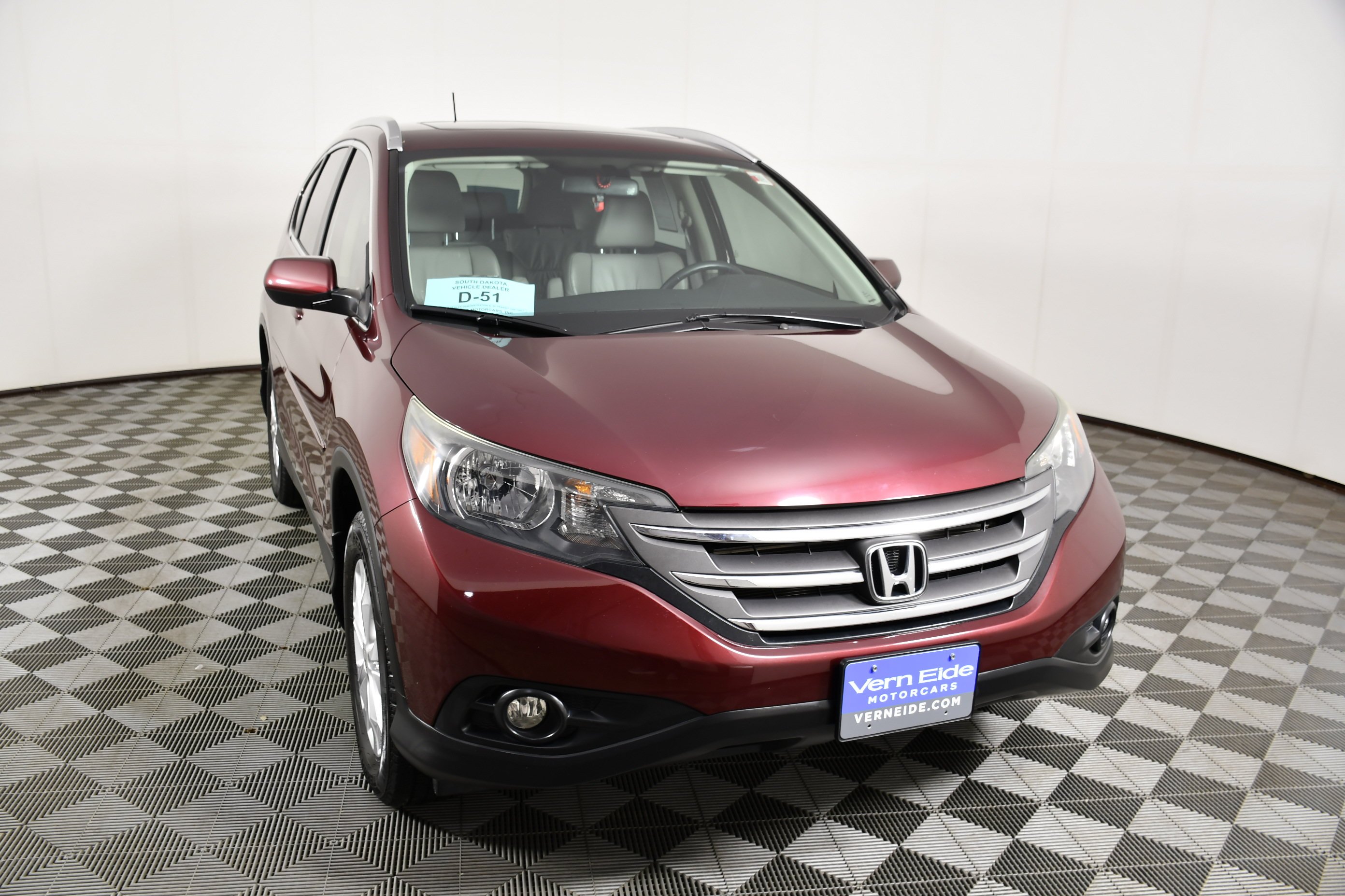 Used 2014 Basque Red Pearl II Honda EX-L image 3