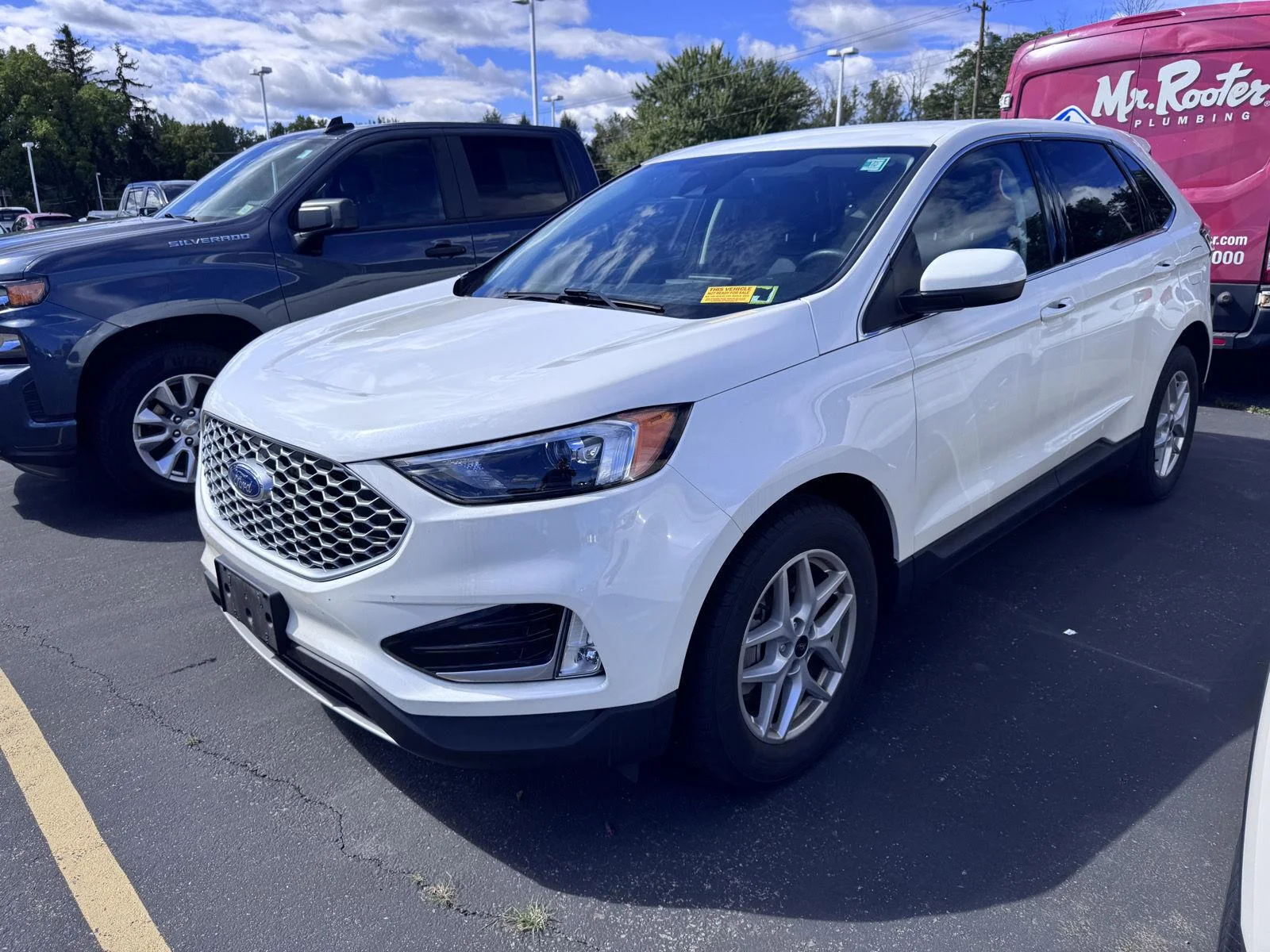 Used 2024 Star White Metallic Tri-Coat Ford SEL image 3
