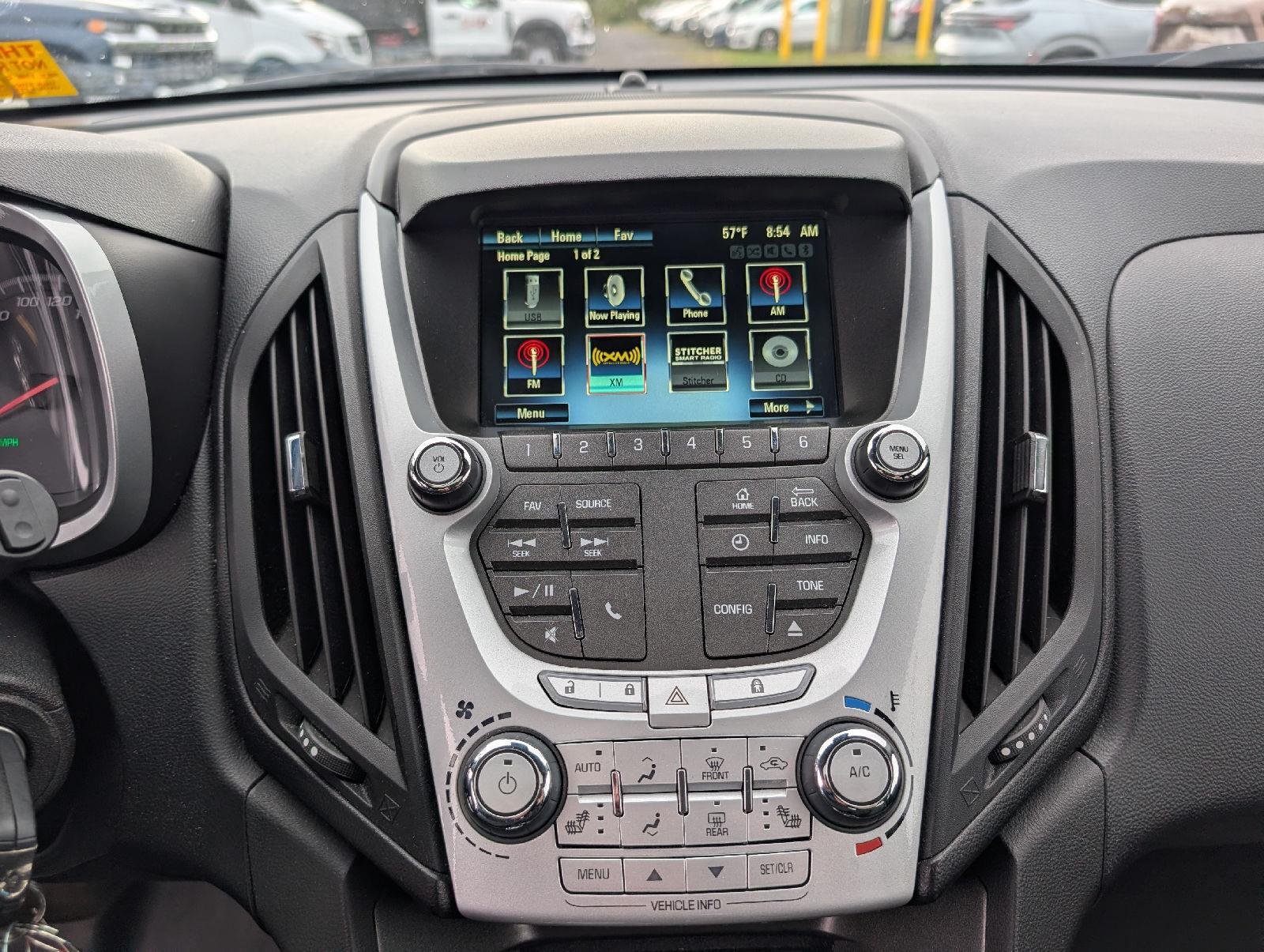 Used 2015  Chevrolet LT image 17