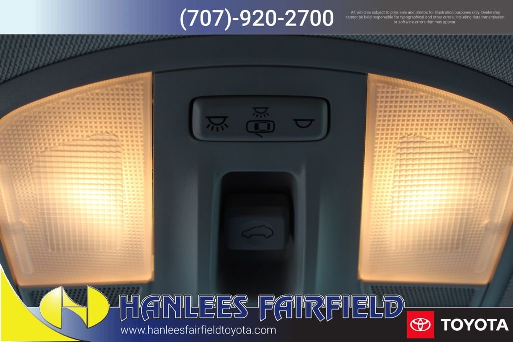 Used 2021 White Hyundai SEL Plus image 24