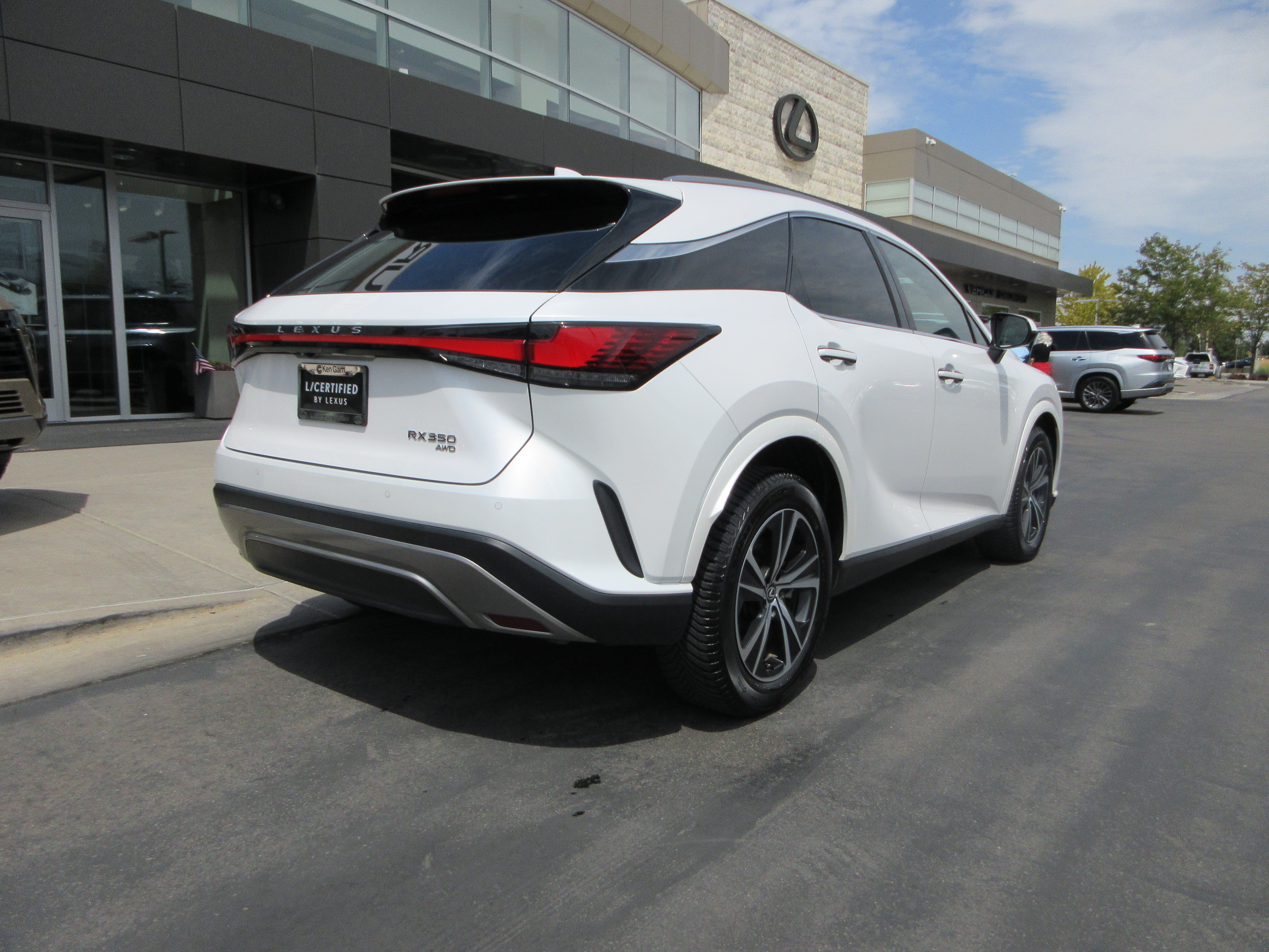 Certified Used 2024 EMINENT WHITE PEARL Lexus 350 Premium image 9