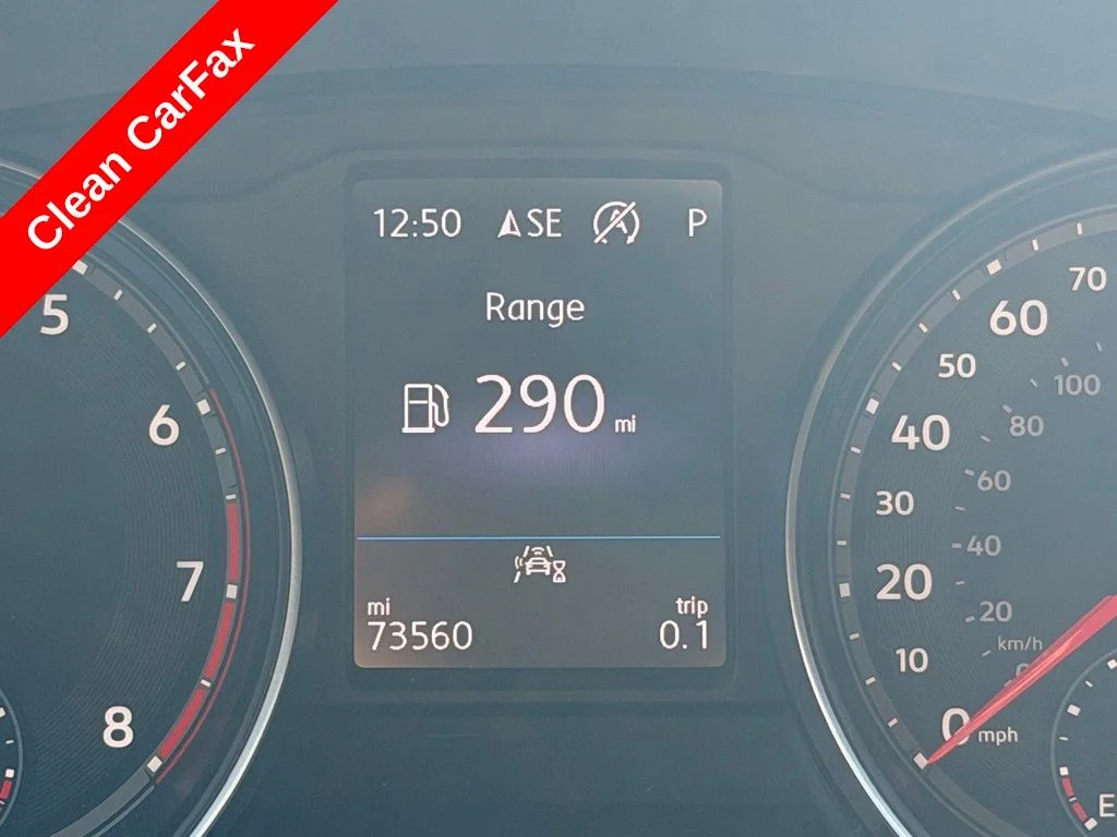 Used 2021 White Volkswagen 3.6L V6 SE w/Technology R-Line image 4